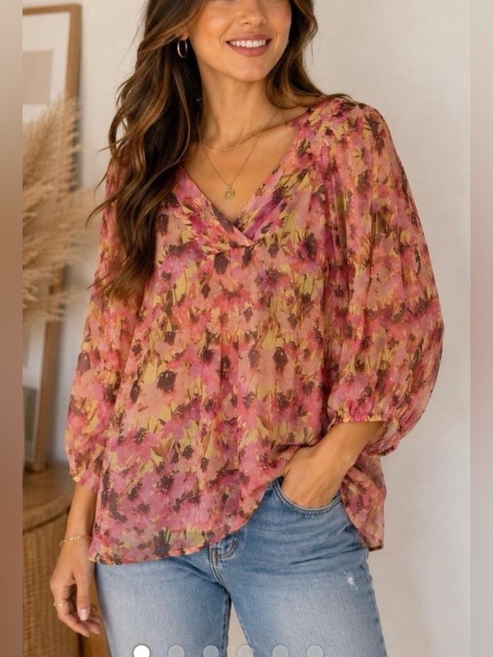 Sundance Tops - Sundance Women’s 100% Silk V-Neck 3/4 Sleeve Floral Flowy Top Blouse Large